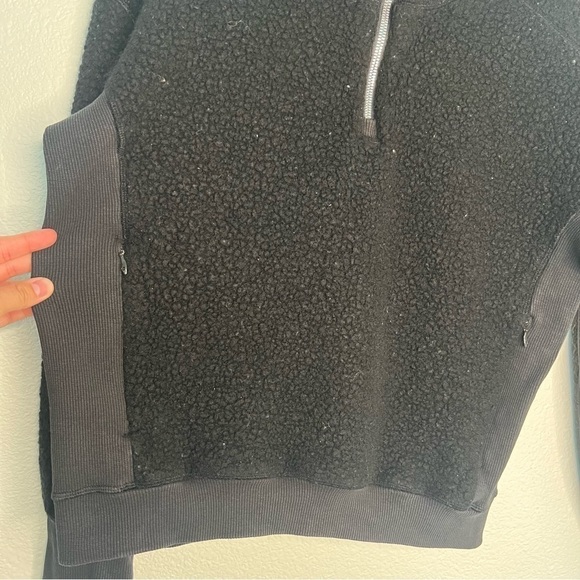 Lululemon Stand Out Sherpa 1/2 Zip Black 4 - Picture 3 of 11